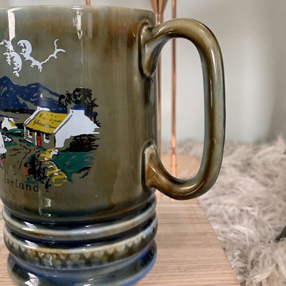 Ireland Reuge Vintage Musical Souvenir Mug Plays “My Wild Irish Rose” - Picture 5 of 14